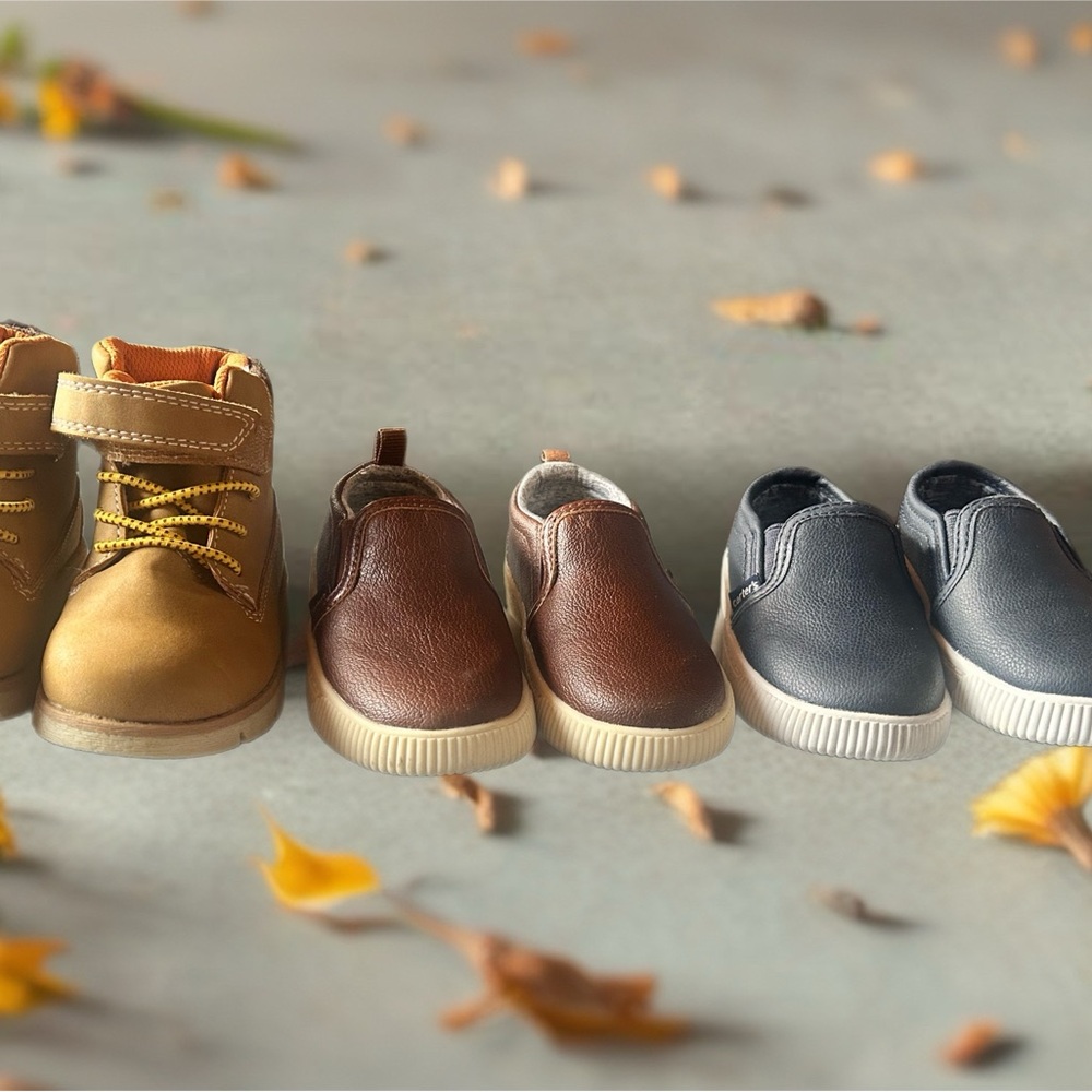 Osh Kosh & Carters Shoe Bundle size 6 / NWOT